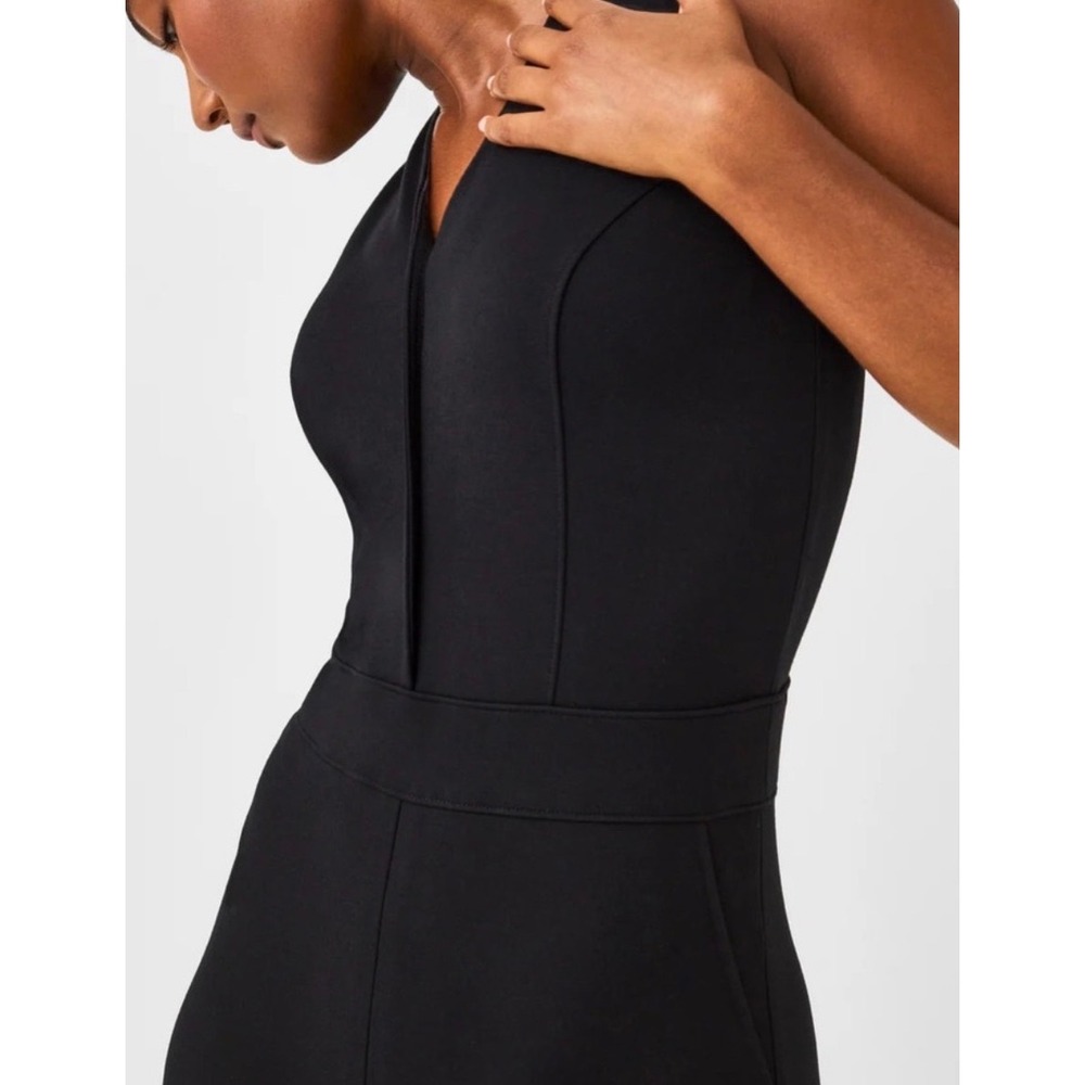 SPANX The Perfect Sleeveless Jumpsuit Black Medium NWT - Picture 5 of 8